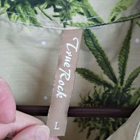 True Rock Mens S/S Shirt  NWOT - Picture 7 of 10